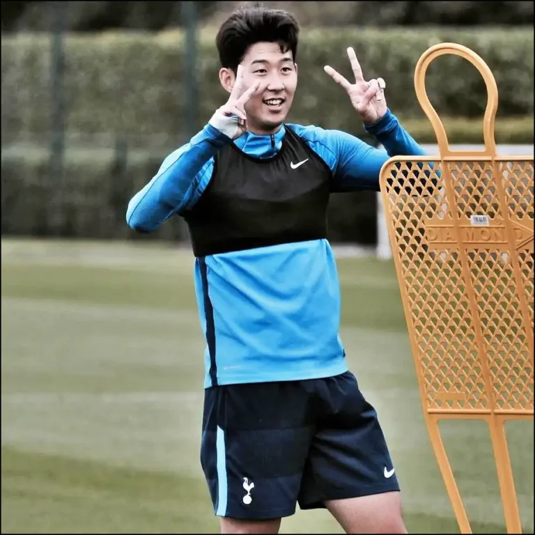 손흥민 연봉 순위는? (+김민재, 이강인과 비교) 썸네일